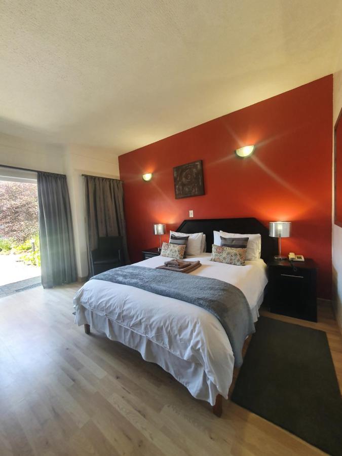 Langholm Hotel Walvis Bay Bagian luar foto