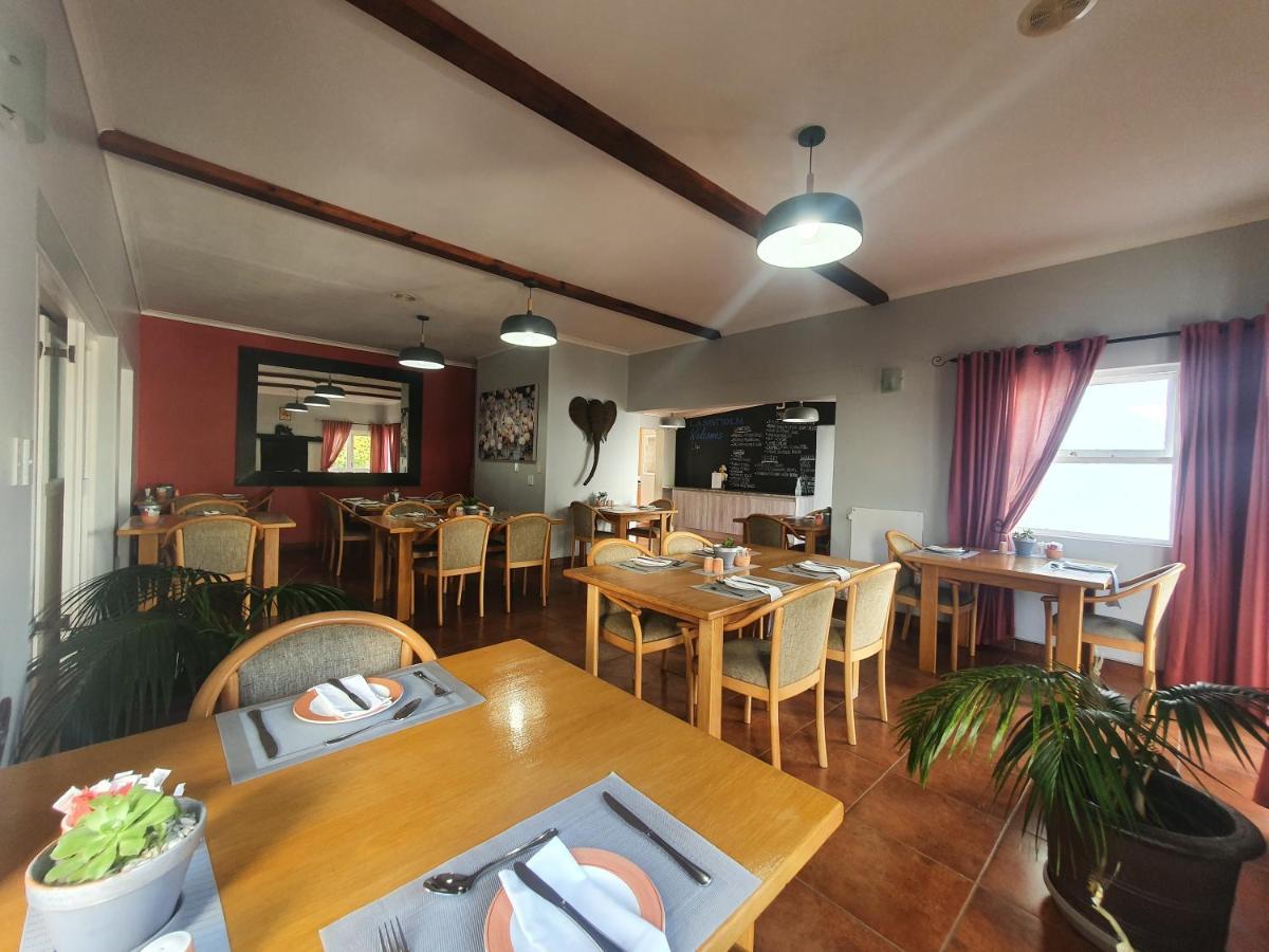Langholm Hotel Walvis Bay Bagian luar foto