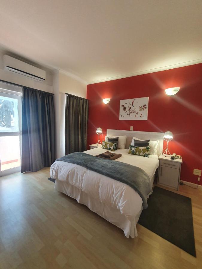 Langholm Hotel Walvis Bay Bagian luar foto
