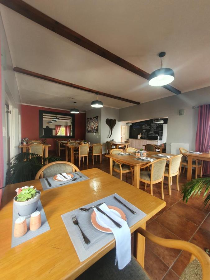 Langholm Hotel Walvis Bay Bagian luar foto